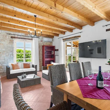 Villa Habibi In Sovinjak - Haus Fuer 8 Personen