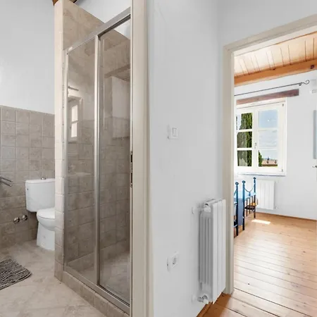 Villa Habibi In Sovinjak - Haus Fuer 8 Personen Buzet